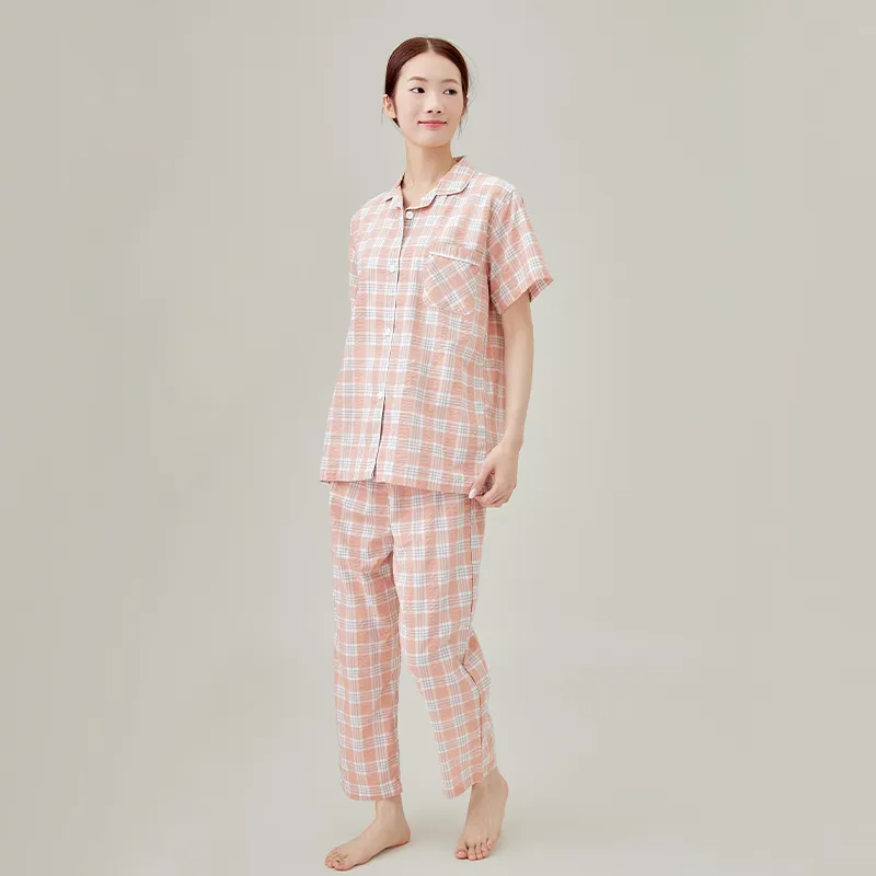 Женская пижама из ткани сирсакер, окрашенной в пряже.42