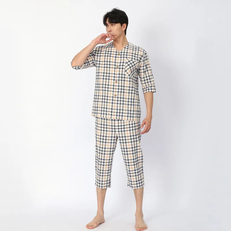 Пижама из 100% хлопка, с пятью рукавами и длиной семь четвертей.2